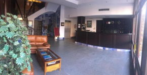 Отель Hotel Perales  Талавера Де Ла Рейна